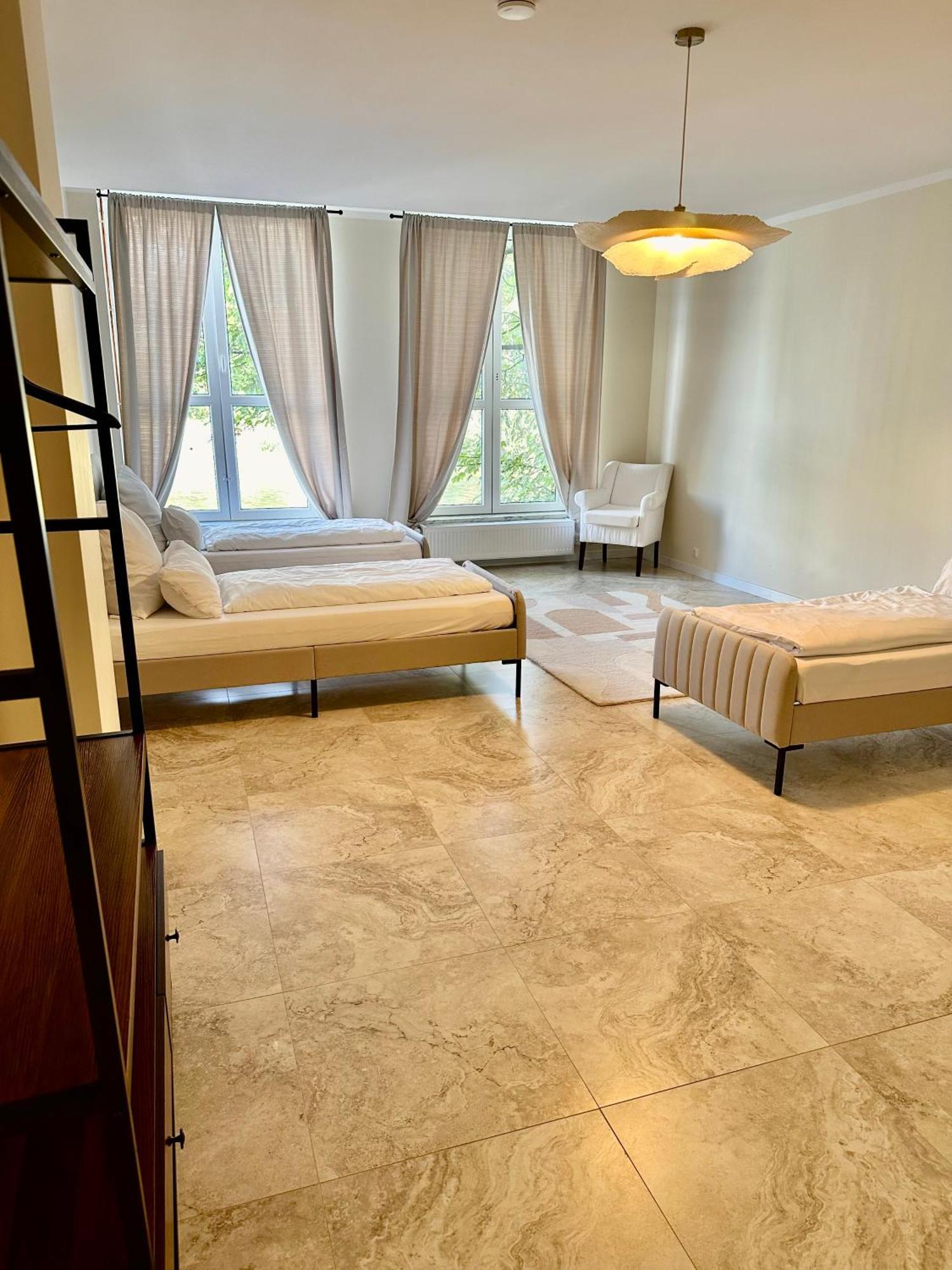 Sanierte 5 Zimmer Luxus Standard Apartment Auf 350Qm Гамбург Экстерьер фото